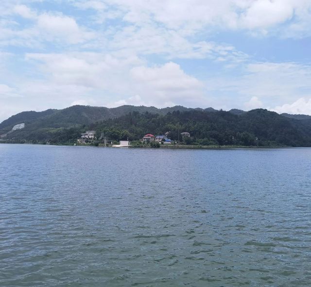 探秘雙峰杏子鎮桃花島+洞庭春大酒店 探秘雙峰杏子鎮桃花島+洞庭春大酒店