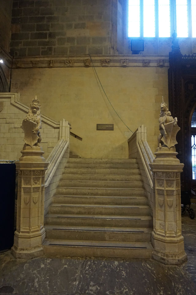 Exploring the Iconic Houses of Parliament