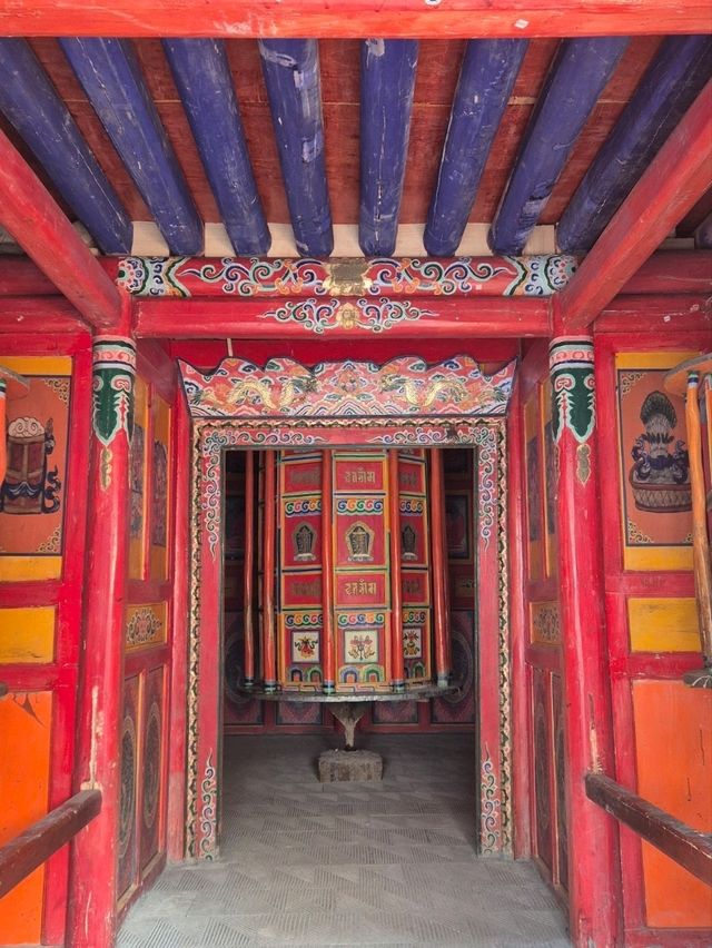 Xiahe's Heartbeat: The Labrang Monastery Kora