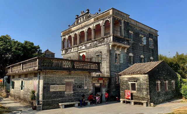 浮月村日出，秒穿百年