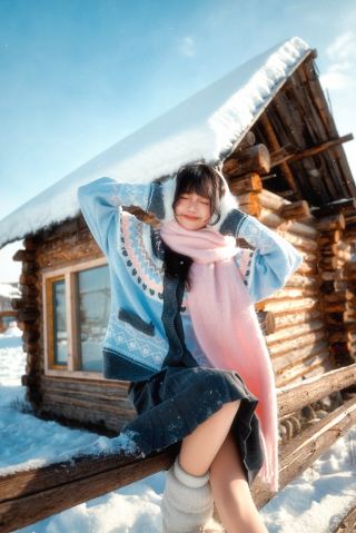 Met the best photographer capturing the snowy atmosphere in Hemu