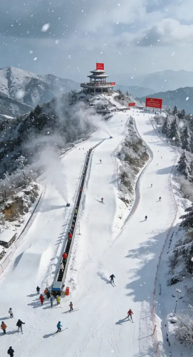 大別山脈滑雪C位！英山南武當滑雪場冬日暢滑攻略