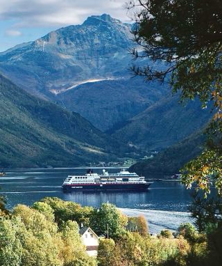 สถานที่สำคัญของÅlesund & ​​ความลาดชัน Instagram