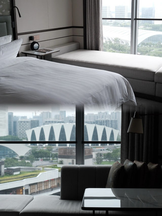 Shanghai!! I don't want to check out!! Who's staying at such a beautiful hotel?!