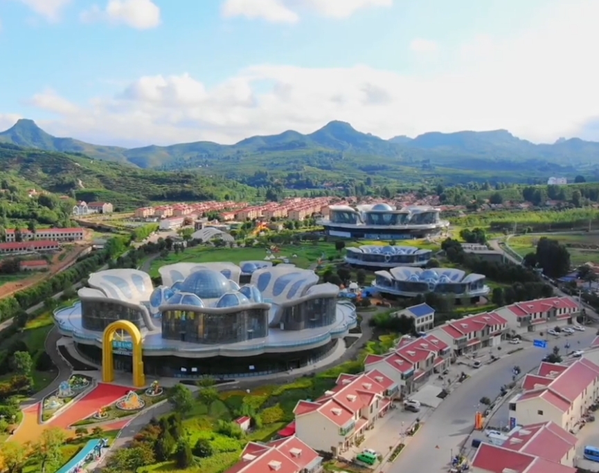 Một tour du lịch ba ngày hai đêm tại Yishui, Sơn Đông có giá 2800 nhân dân tệ.