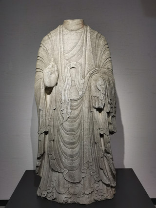 定州博物館:北朝の仏陀