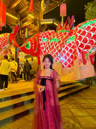 Skip the crowds at Hongcun! A 2-day, 1-night getaway from the Yangtze River Delta: Experience the Nuoxian Town fantasy night tour and autumn harvest photo ops all in one trip