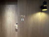 Premier Club Room 758