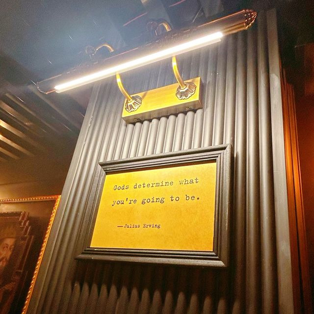House 000 Bistro