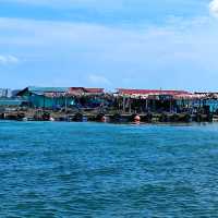 Boat tour in Singapore sea