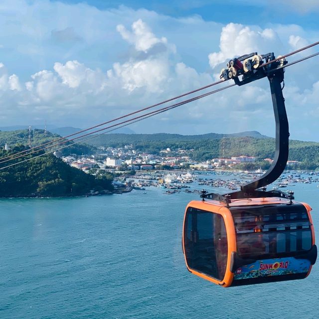Capitivating Cable car - Phu Quoc