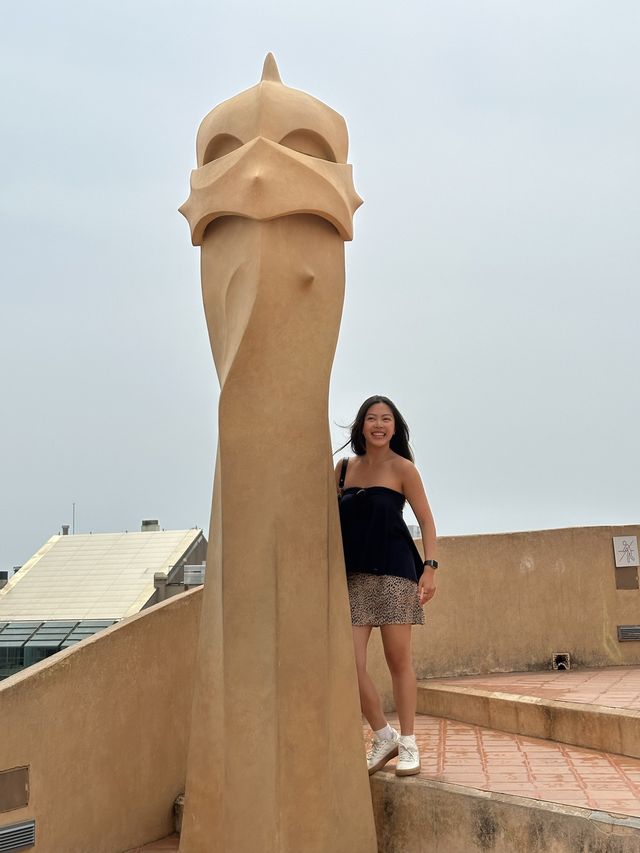 Casa Mila — a must visit attraction in Barcelona 🏠🏛️