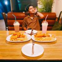 Buster's Fish and Ships, สุขุมวิท 33/1