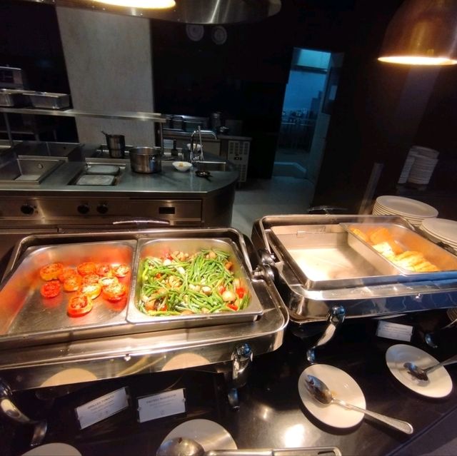 Breakfast Buffet at Crowne Plaza Bandung