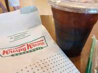 천상의 조합 커피 & 도넛은 Krispy Kreme