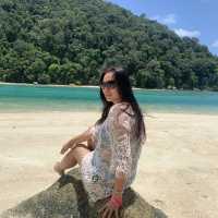 เดินเที่ยวชายหาด เกาะสุรินทร์เหนือ 