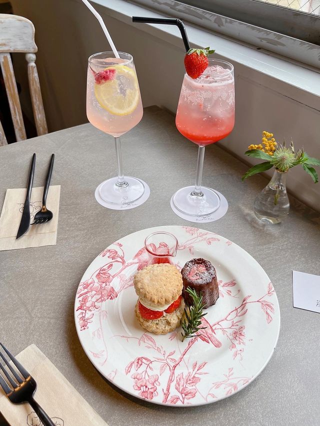 【福岡カフェ】焼き菓子が美味しい素敵なカフェ🧁