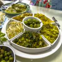 ร้านขนมจีนภูเก็ต รสจัดจ้าน ย่านสะพานหิน