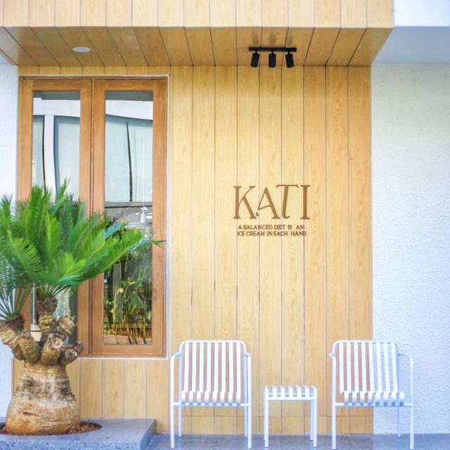 คาเฟ่  กะ-ทิ