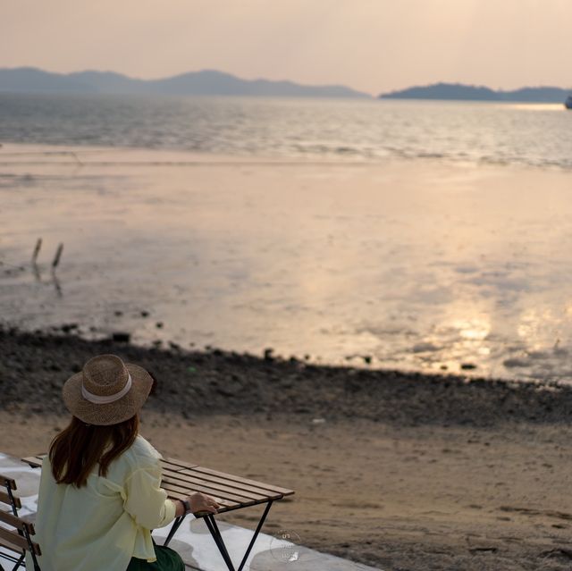 SEA SWAN - Happiness Space คาเฟ่น้องหงส์แดง