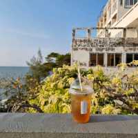 ไปคาเฟ่ Hidden Lab ดูพระอาทิตย์ตกสวยๆที่บางแสน