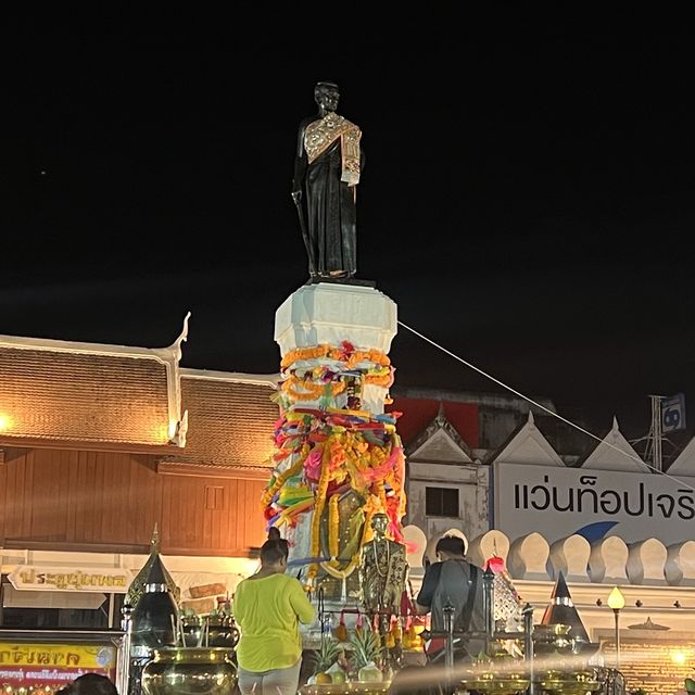 อนุสาวรีย์ท้าวสุรนารี (ย่าโม) ประตูสู่เมืองอีสาน