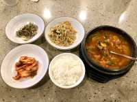 담백한 맛이 끝내주는 ‘한우국밥’ 순우블랙 🌟