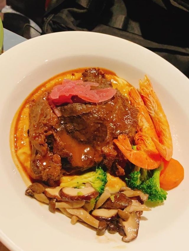 【迪士尼樂園 高CP半自助午餐】