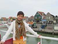 STROLLING AROUND VOLENDAM FISHING VILLAGE