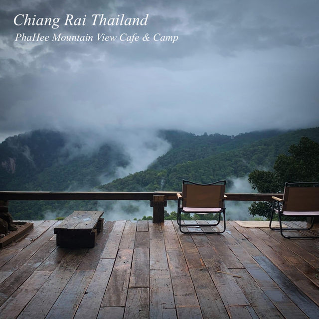 วิวและบรรยากาศหลักล้าน ณ บ้านผาฮี้ #เชียงราย ⛺️⛰️🍃