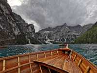 Wonderful gondola tour by the Lago lake