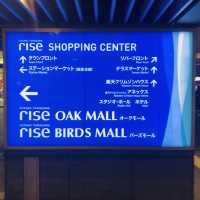 オシャレなお店がたくさん - 二子玉川駅 -