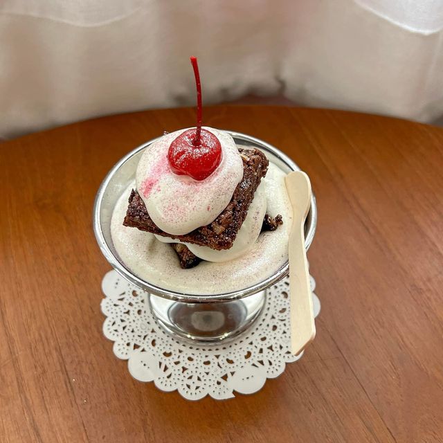 ꔛ𝑶𝒍𝒅𝒔𝒄𝒉𝒐𝒐𝒍 𝑩𝒓𝒐𝒘𝒏𝒊𝒆𝒔 𝑯𝒐𝒖𝒔𝒆🥣🧸