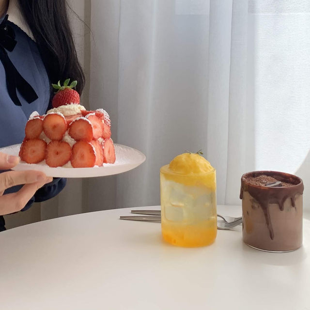 성수동 감성가득 카페 + 딸기케이크 맛집=플디❤️