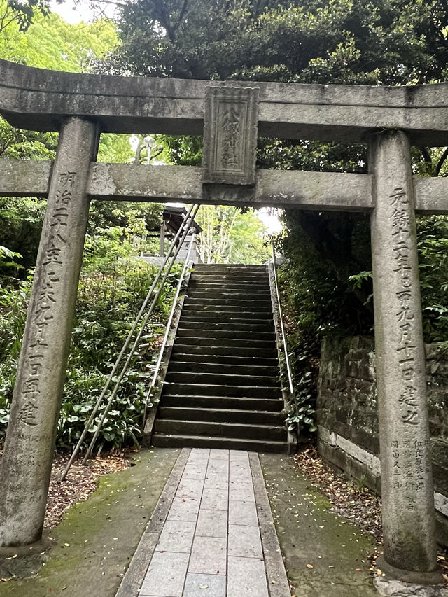 【北九州神社】逆立ちの狛犬がで使えてくれる神社