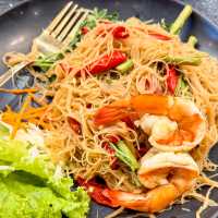 ร้านอาหาร แรดคาเฟ่ สุพรรณบุรี