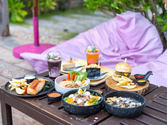 Top Seacret Beach Cafe มาหัวหินห้ามพลาด!