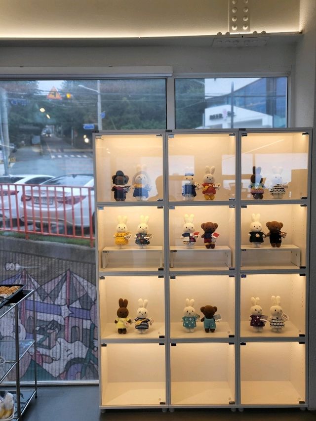영도에서 가장 귀여운 카페는 여기