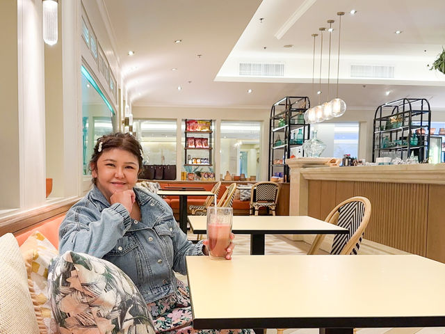 คาเฟ่น่ารักในโรงแรมหรู 