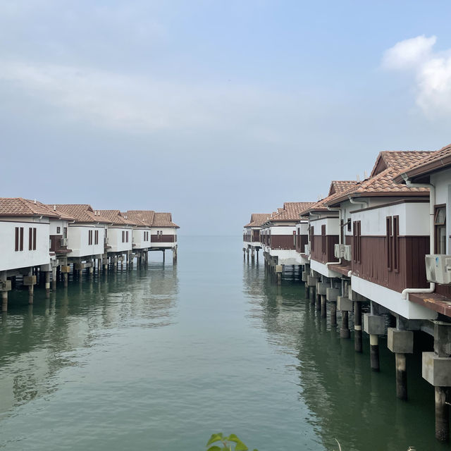 Elegant Kampong Charm: A View from Grand Lexis Hotel