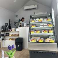 ร้านคาเฟ่ มินิมอล บ่อวิน ”𝓣𝓱𝓮 𝓐𝓷𝓼𝔀𝓮𝓻 “