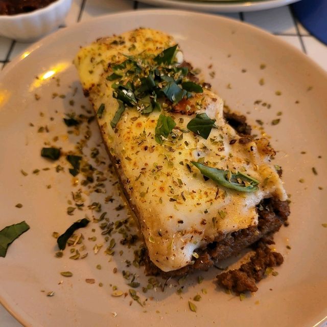 연남동에서 만난 그리스 맛집 , 그리스마스 ❤️
