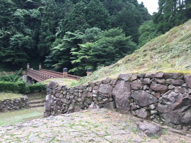 歷史的沉思：八王子城御主殿跡的壯麗遺跡
