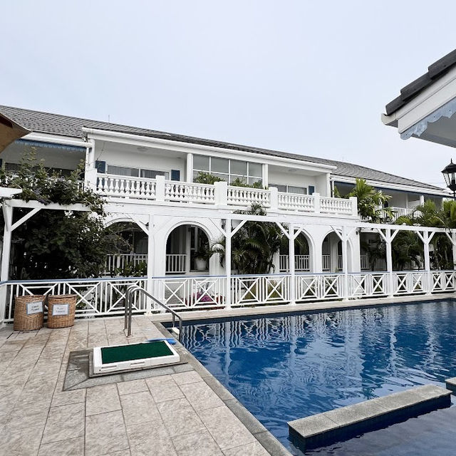  📍🏖️ โรงแรมซัมแวร์ เกาะสีชัง