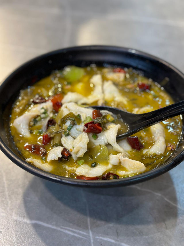 太子正宗川菜酸菜魚出色🌶️渝老大 (砵蘭街)