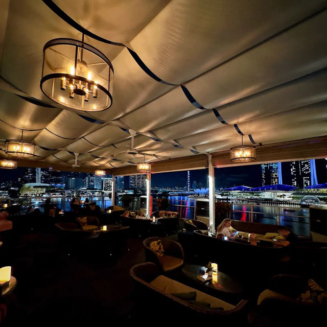 Rooftop bar with a nice view of Singapore 