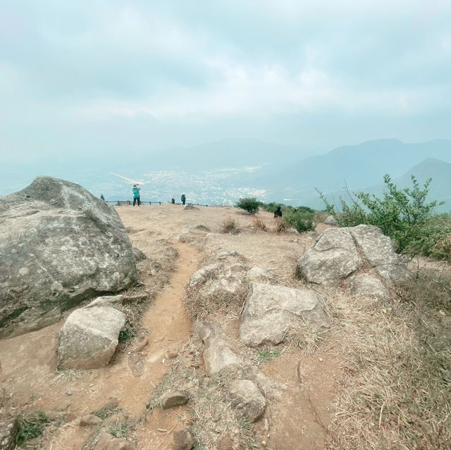 輕鬆行山～兩小時登香港最高峰大帽山