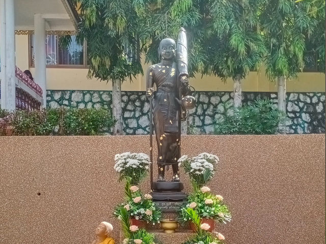 布吉寺廟建築之美 — Sapam Thammaram Temple