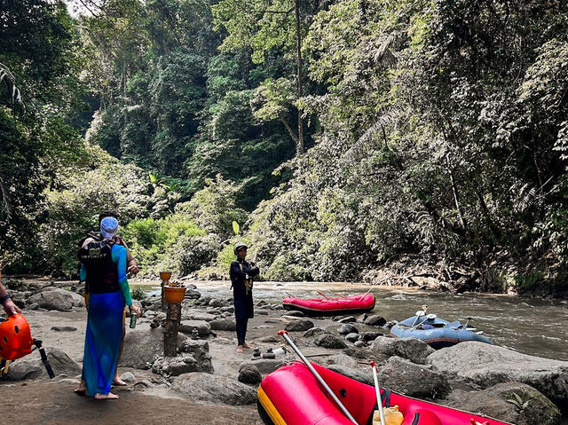 Thrilling Adventure at Toekad Rafting