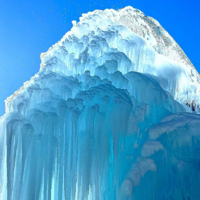 Numa 瀑布：冰瀑的夢幻❄️💧
